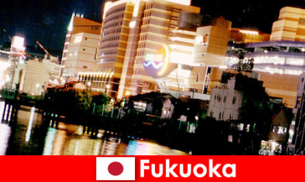 福岡の多数のナイトクラブ、ナイトクラブやレストランは、ホリデーメーカーのためのトップの出会いの場です