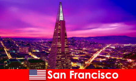 サンフランシスコは、移民のための活気に満ちた文化と経済の中心地