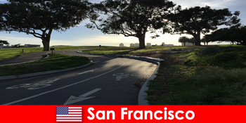 サンフランシスコの自転車で外国人のための探索的ツアー
