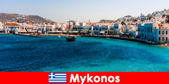 ミコノス島ギリシャの美しいビーチで人気の目的地