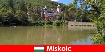 ミシュコルツハンガリーでの家族旅行のためのハイキングルートと素晴らしい経験