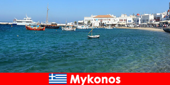 観光客のための安い価格と美しいミコノス島ギリシャのホテルで良いサービス
