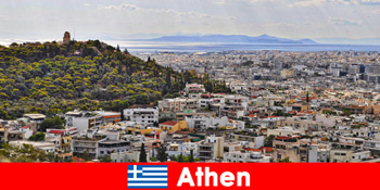 ギリシャのアテネは旅行者のための最も美しい建物を持つ街です